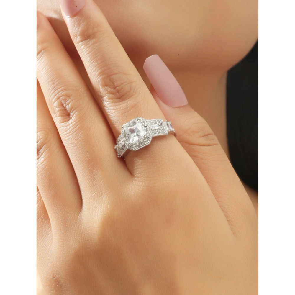 Geometric Rhinestone High Fashion Ring Size 7